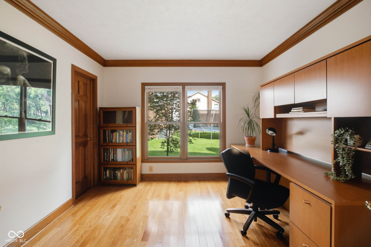 Listing Image 16