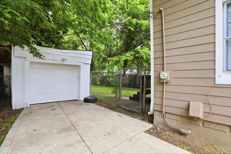 Listing Image 41