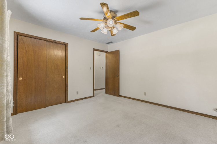 Listing Image 29