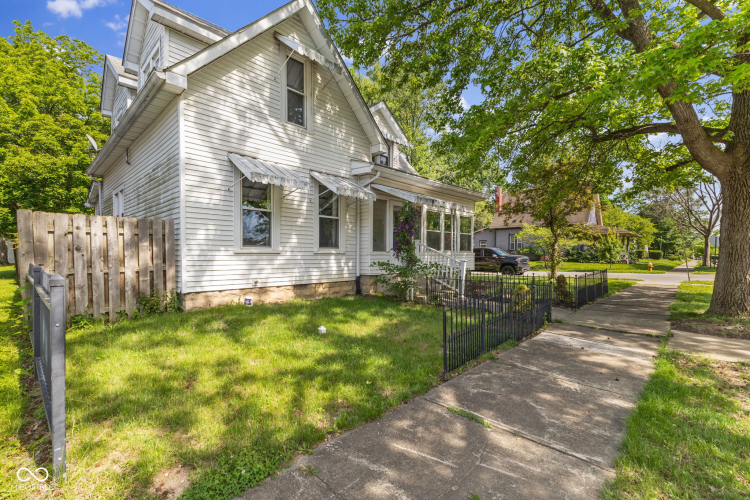 Listing Image 2