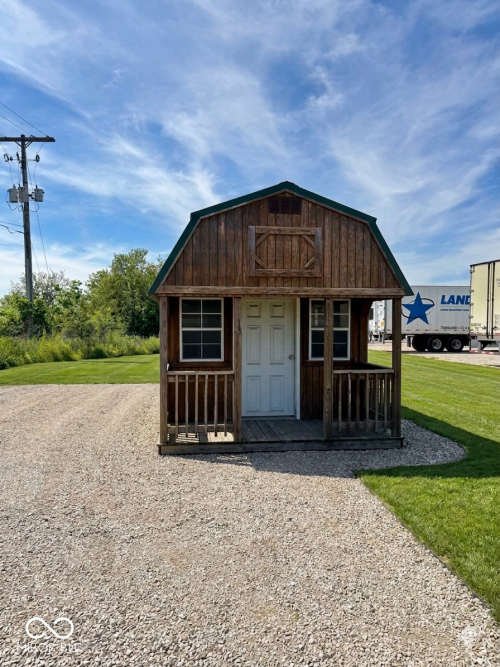 Listing Image 3