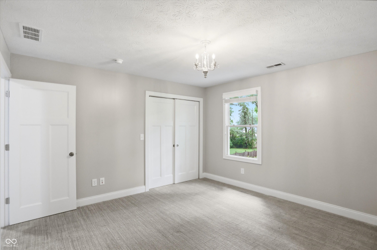 Listing Image 58
