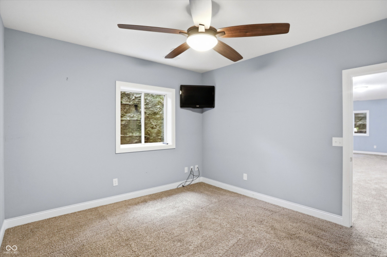 Listing Image 66