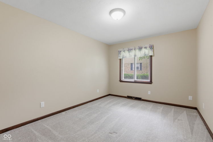 Listing Image 57