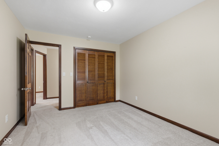 Listing Image 58