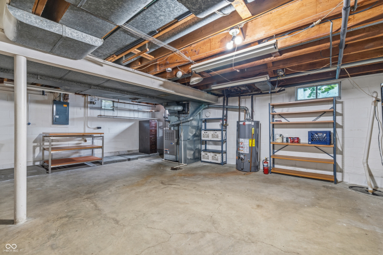 Listing Image 40