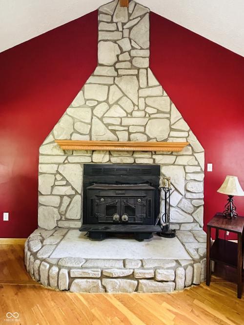 Listing Image 36