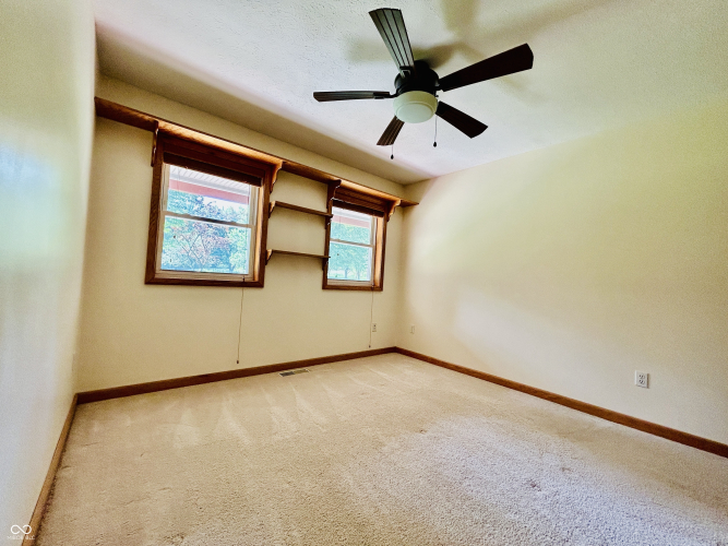 Listing Image 73