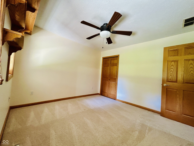 Listing Image 76