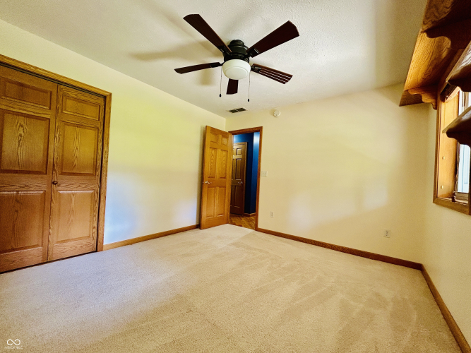 Listing Image 77