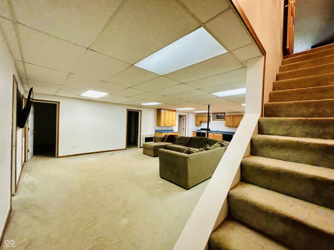 Listing Image 82
