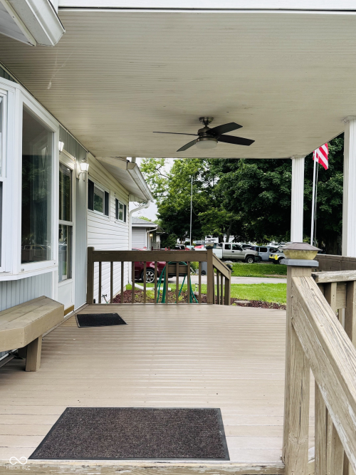 Listing Image 10