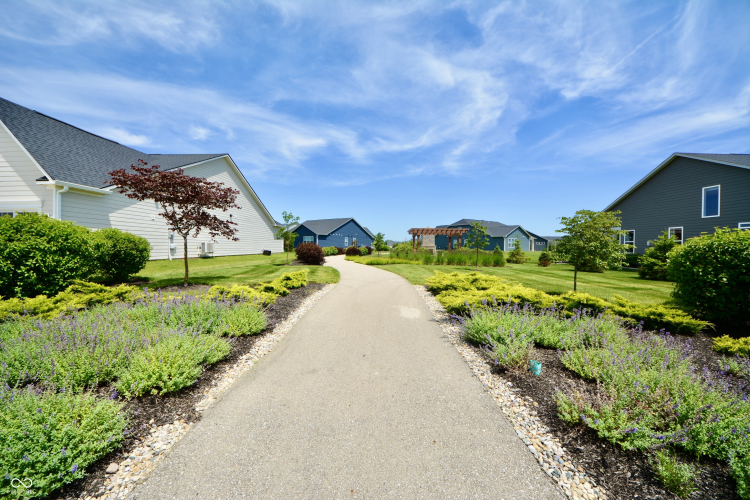 Listing Image 24