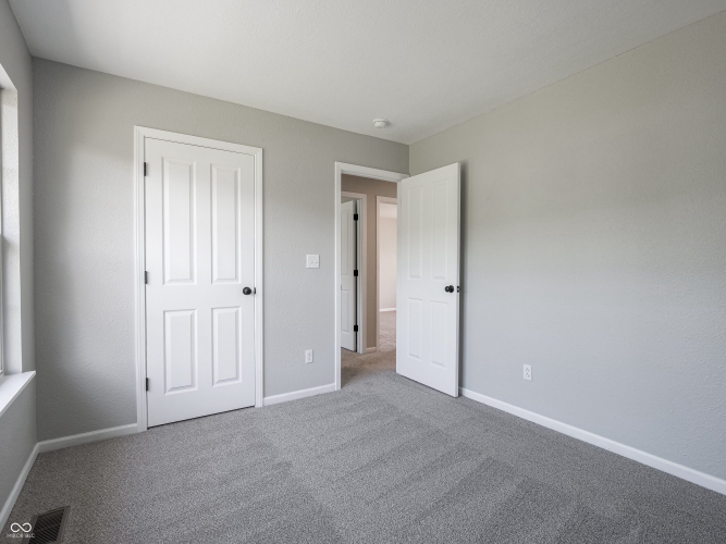 Listing Image 50