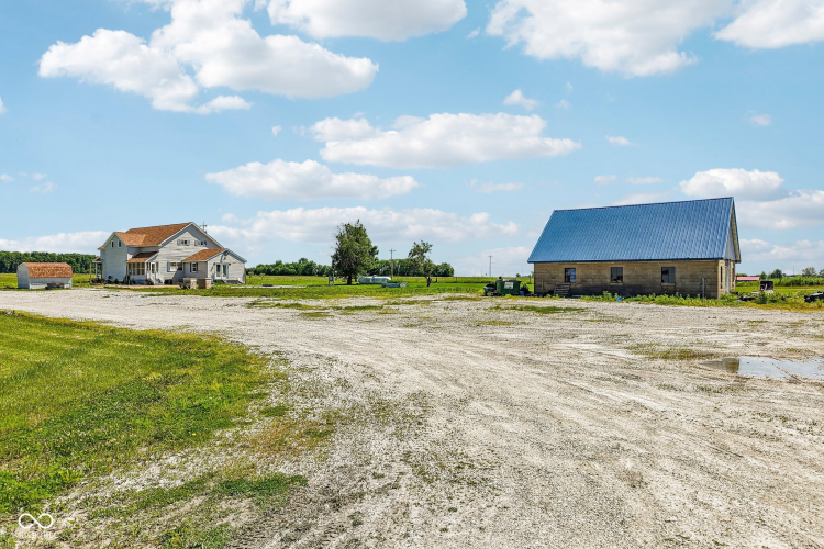 Listing Image 40