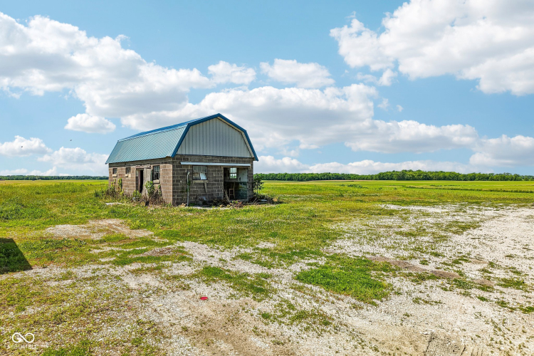 Listing Image 41