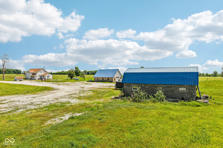 Listing Image 42