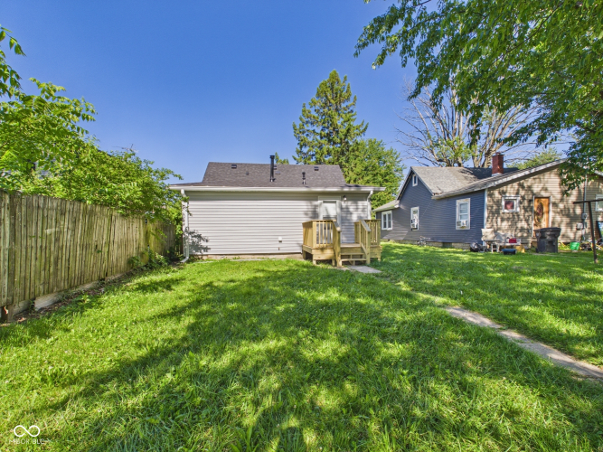 Listing Image 5