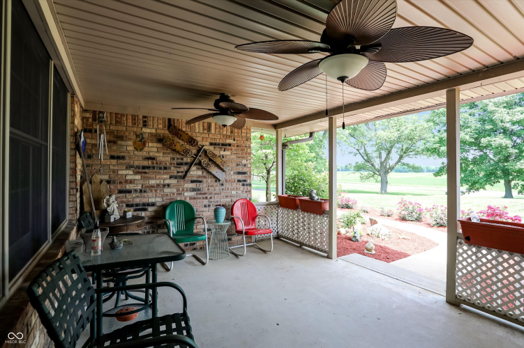 Listing Image 63