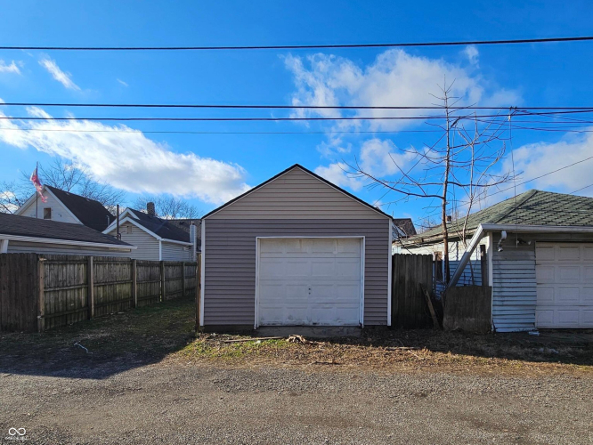 Listing Image 21
