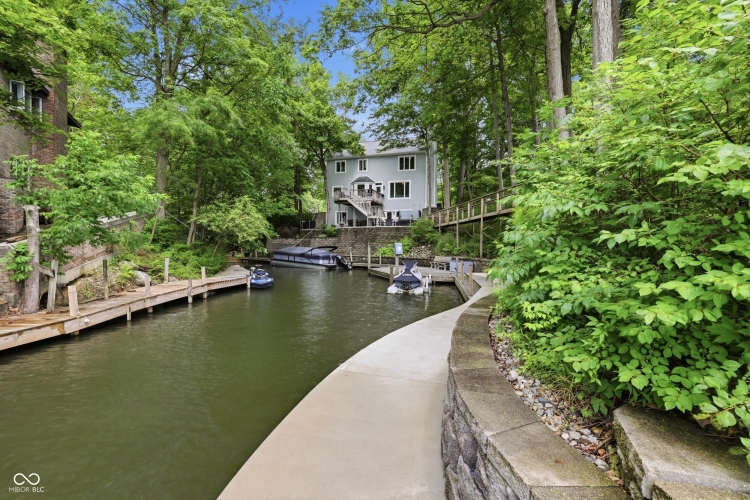 Listing Image 46