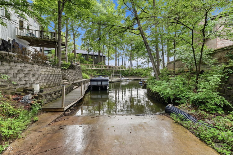 Listing Image 52