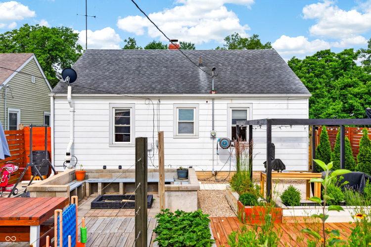 Listing Image 50