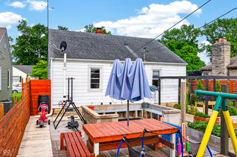 Listing Image 52