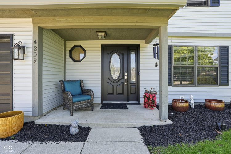 Listing Image 5