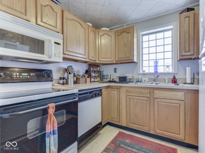 Listing Image 53