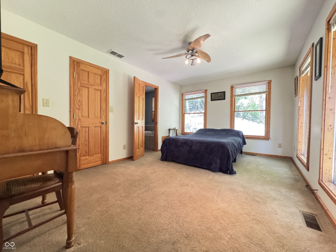 Listing Image 41