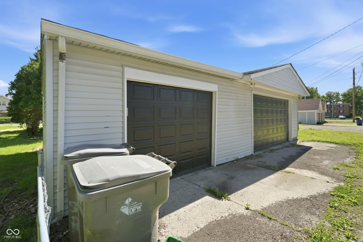 Listing Image 28