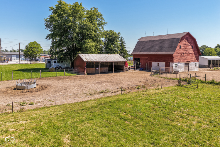 Listing Image 11