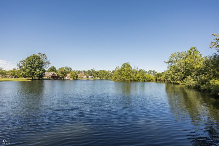Listing Image 105
