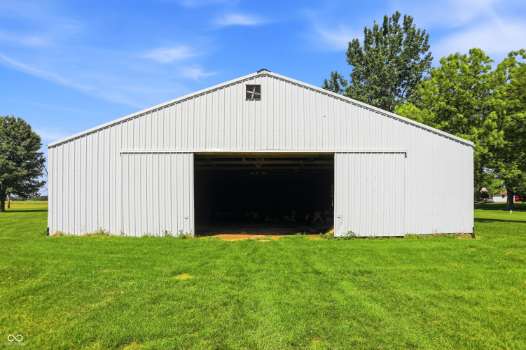 Listing Image 18