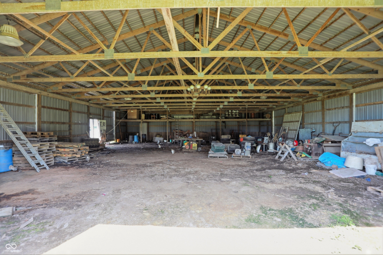 Listing Image 19