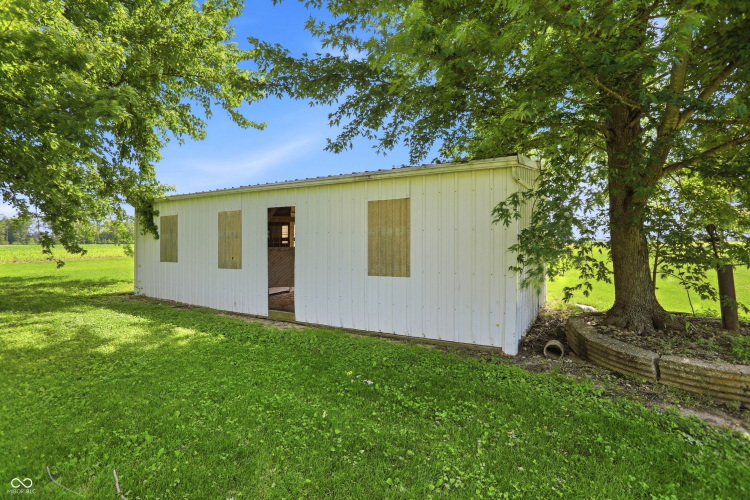 Listing Image 24