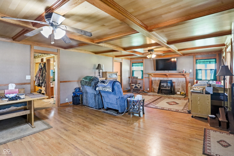 Listing Image 35