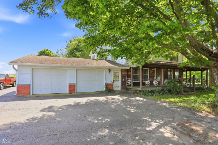 Listing Image 75