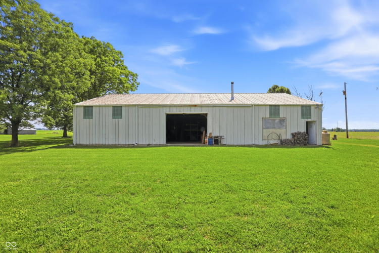 Listing Image 9