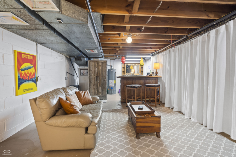 Listing Image 49