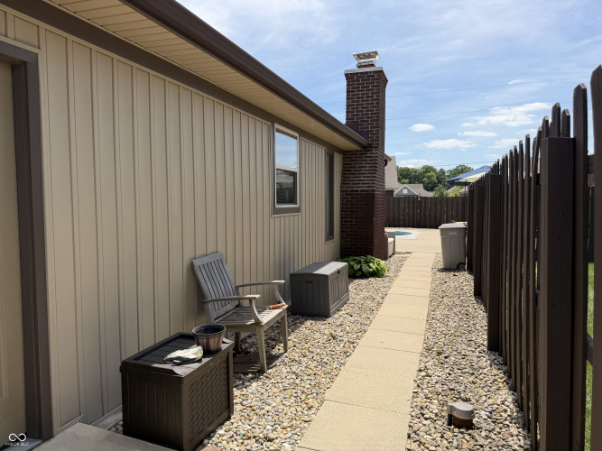 Listing Image 27