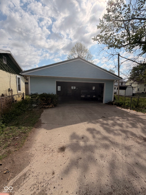 Listing Image 27