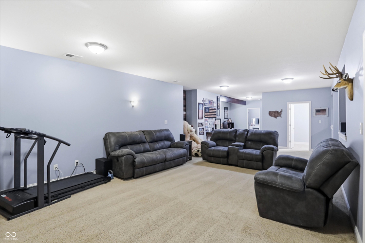 Listing Image 54
