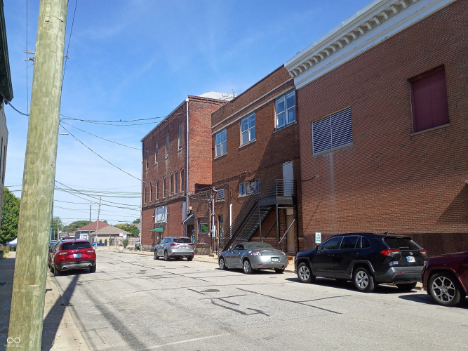 Listing Image 2