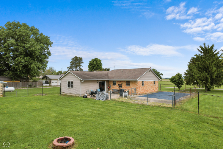 Listing Image 34