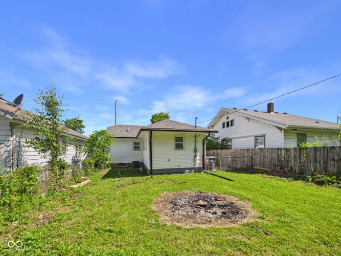 Listing Image 5