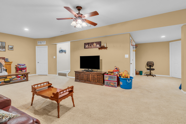 Listing Image 35