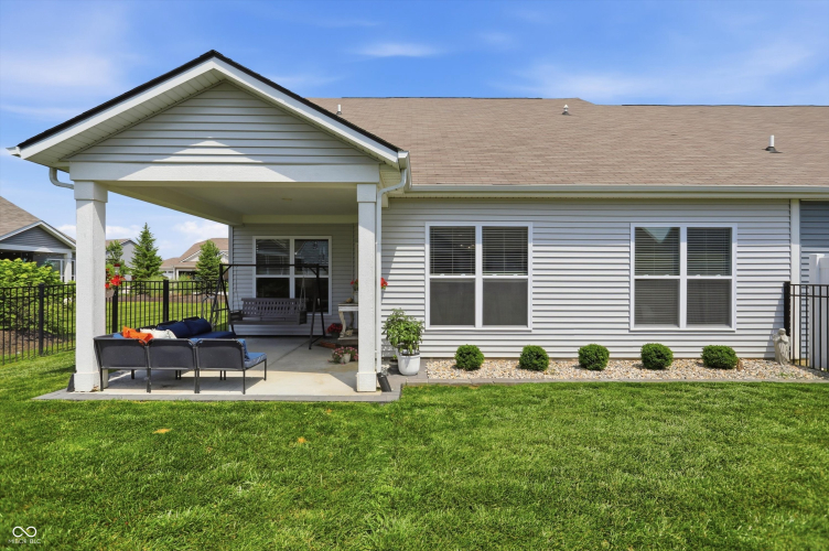 Listing Image 44
