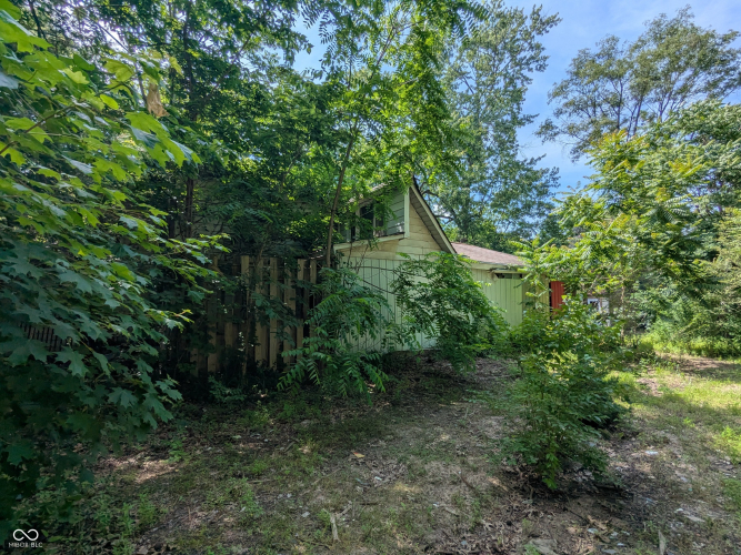Listing Image 10